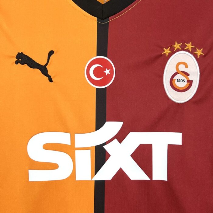 Kids Galatasarays 2024/25 Home Kit 8