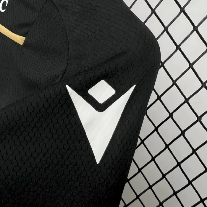 Kids Vitoria de Guimaraes 2024/25 Away Kit 4