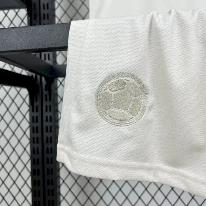 Kids Colombia 2024/25 100th Anniversary Kit 4