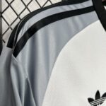 Mens Juventus 2024/25 Pre-Match Jersey 4
