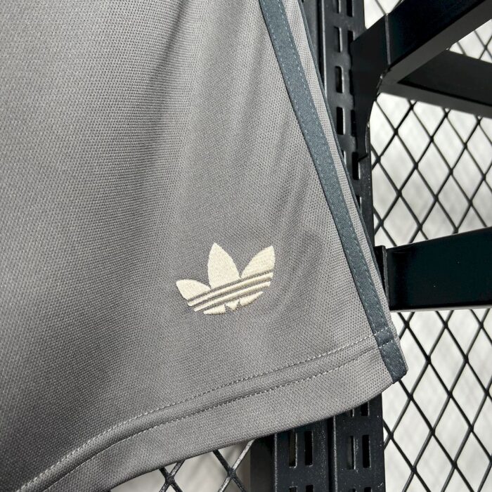 Mens Real Madrid 2024/25 Third Shorts 2