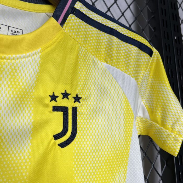 Kids Juventus 2024/25 Away Kit 2