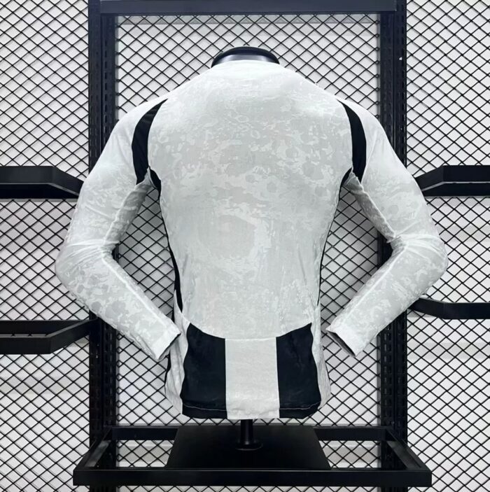 Mens Juventus 2024/25 Home Long Sleeve Jersey Player Version 1
