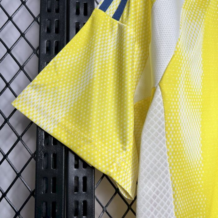 Mens Juventus 2024/25 Away Jersey 4
