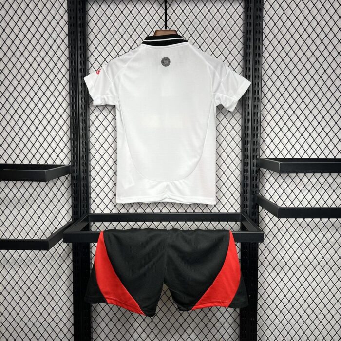 Kids Fulham 2024/25 Home Kit 1