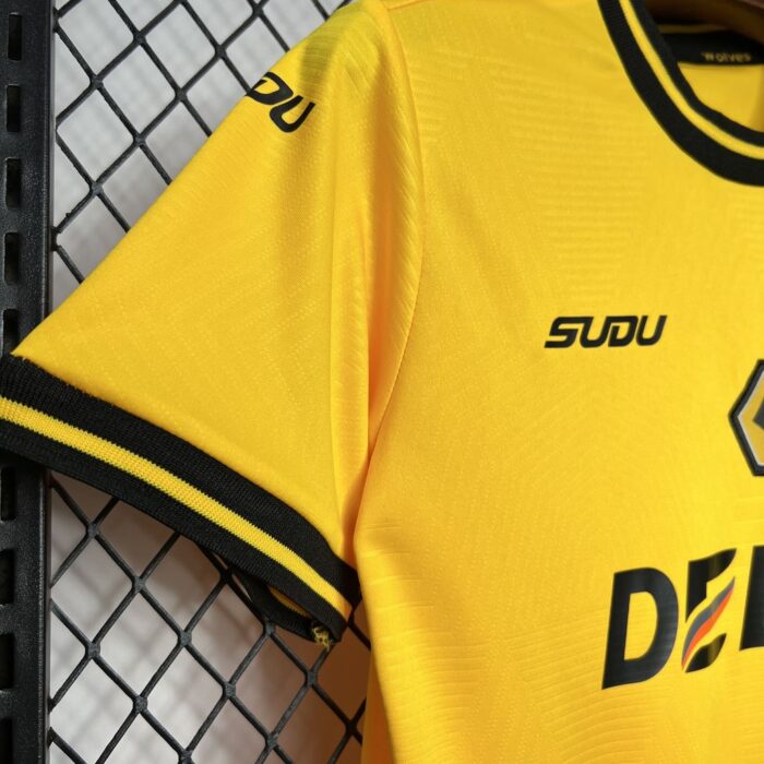 Kids Wolves 2024/25 Home Kit 6