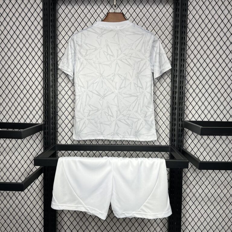 Kids Real Madrid 2024/25 Pre-Match Kit 1