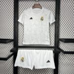 Kids Real Madrid 2024/25 Pre-Match Kit