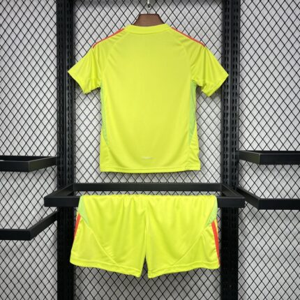 Kids Celtic 2024/25 Goalkeeper Kit 1
