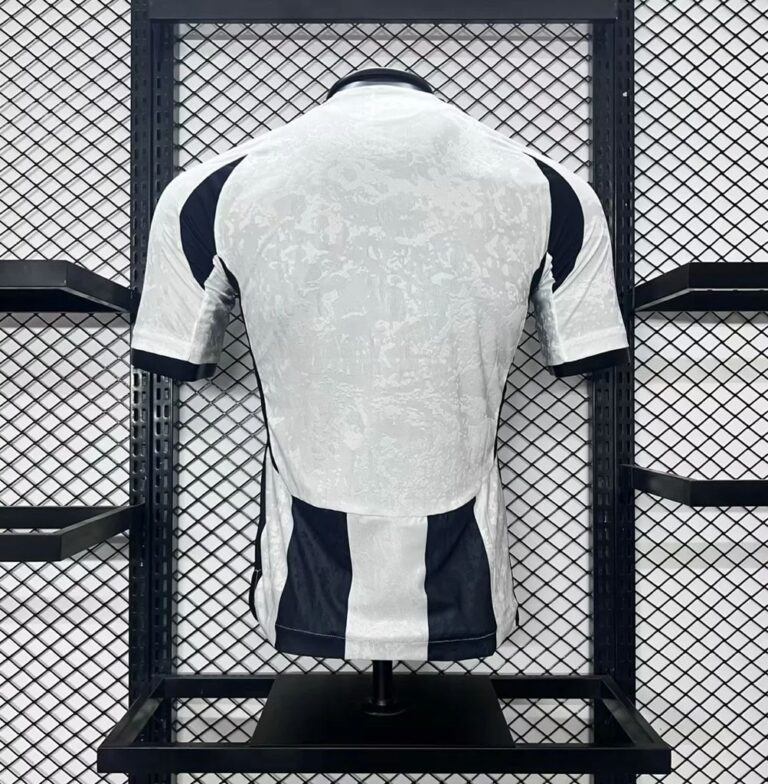 Mens Juventus 2024/25 Home Jersey Player Version 1