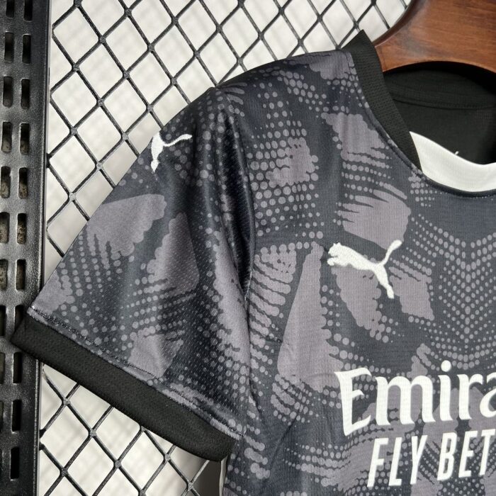 Kids AC Milan 2024/25 Goalkeeper Kit 5
