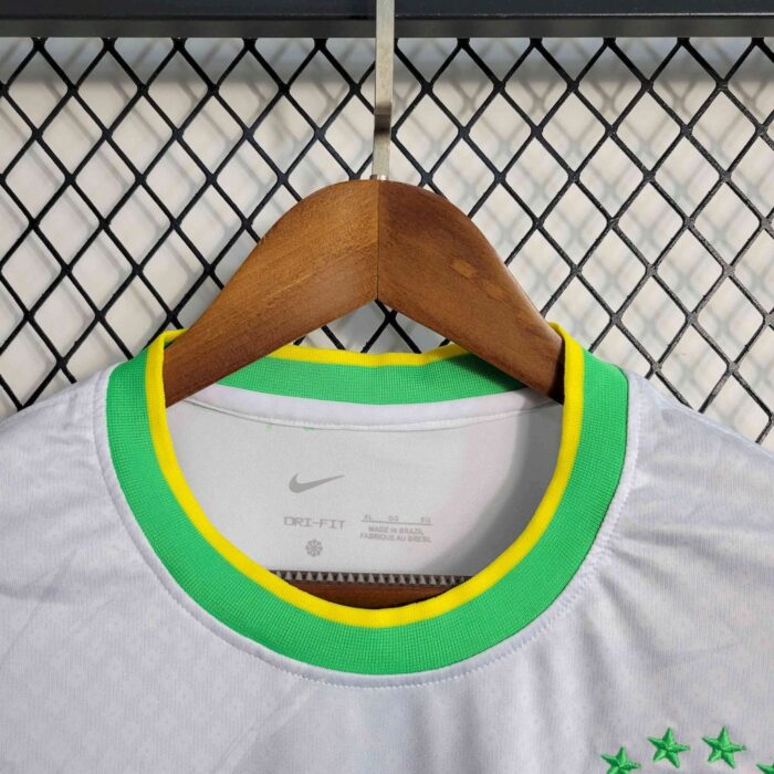 Mens Brazil 2022/23 Pigeon Jersey 8