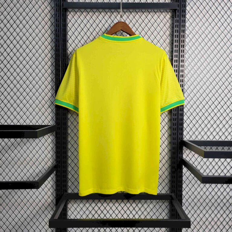 Mens Brazil 2022/23 Pigeon Jersey 1