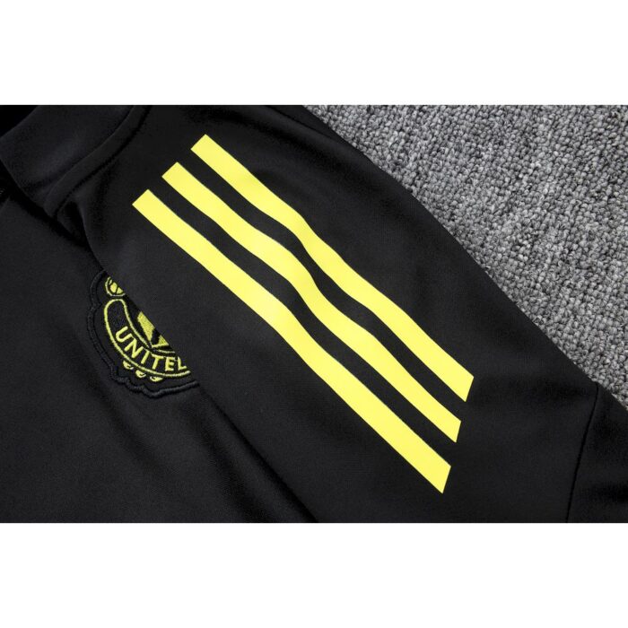 Kids Manchester United 2025/26 Half-Zip Sweater+Pant 815 5