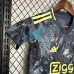 Kids Ajax 2024/25 Away Kit 4
