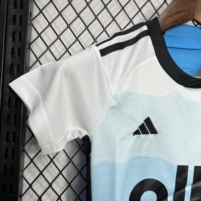 Kids Charlotte FC 2024/25 Home Kit 4