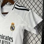 Kids Real Madrid 2024/25 Home Kit 4