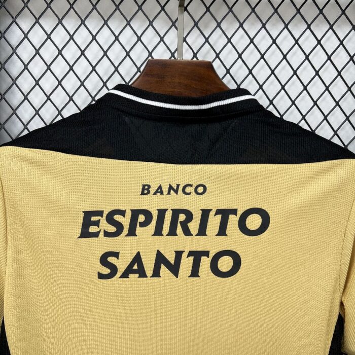 Retro Sporting CP 2003/04 Away Jersey 12
