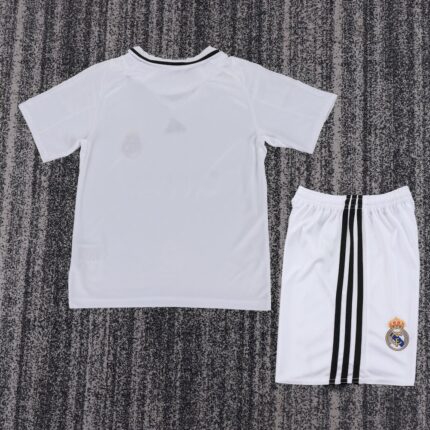 Retro Real Madrid 2008/09 Home Kids Kit 1