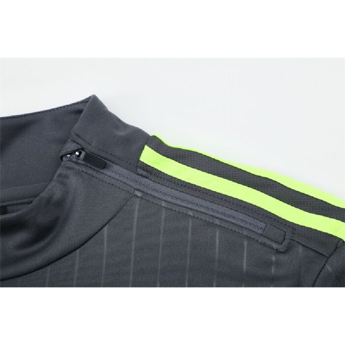 Mens Real Madrid 2015/16 1/4 Zip Sweatshirt Retro Style 2