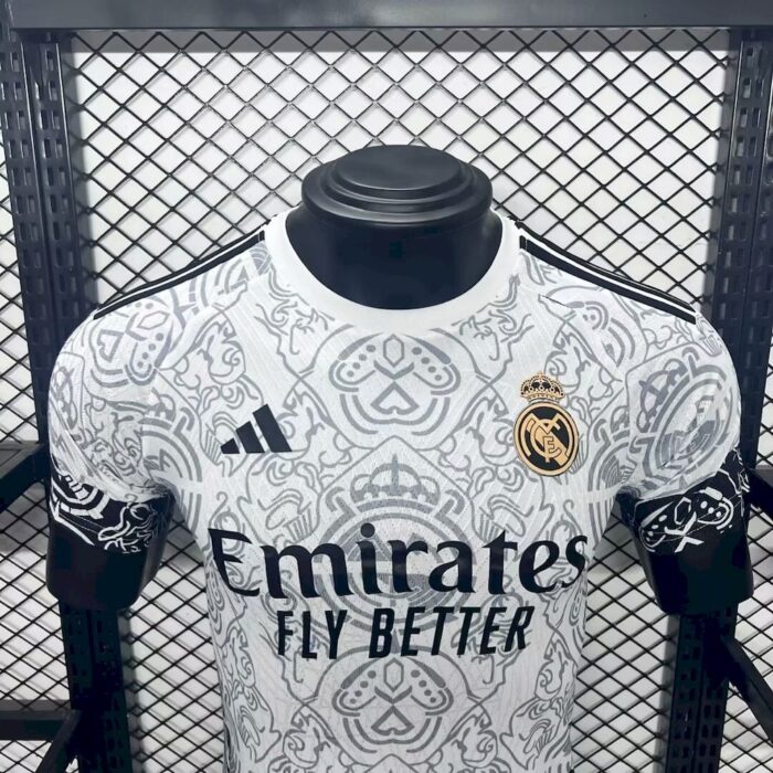 Mens Real Madrid 2024/25 Jersey Player Version 2