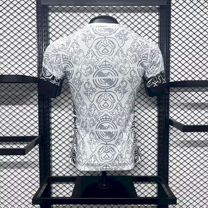 Mens Real Madrid 2024/25 Jersey Player Version 1