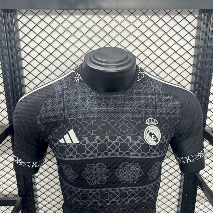 Mens Real Madrid 2024/25 Jersey Player Version 2