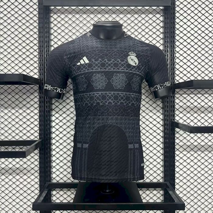 Mens Real Madrid 2024/25 Jersey Player Version 3