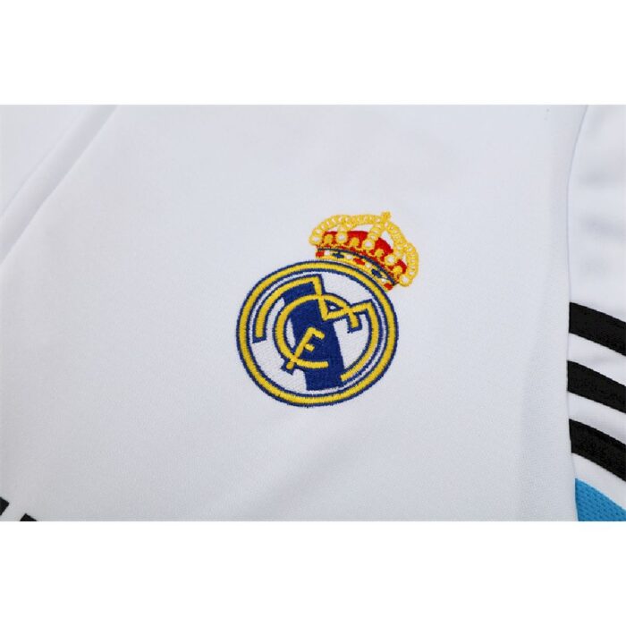 Mens Real Madrid 2003/04 1/4 Zip Sweatshirt Retro Style 7