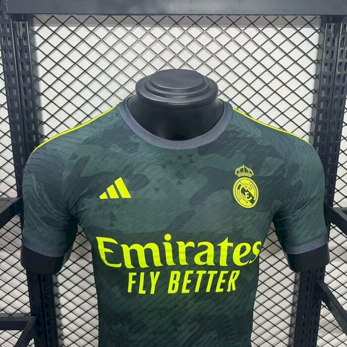Mens Real Madrid 2024/25 Jersey Player Version 2