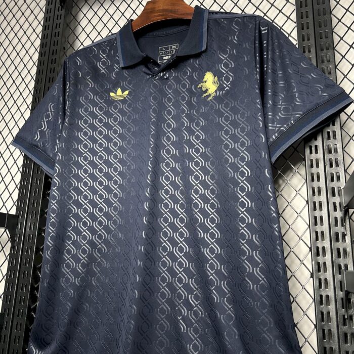 Mens Juventus 2024/25 Third Jersey 3