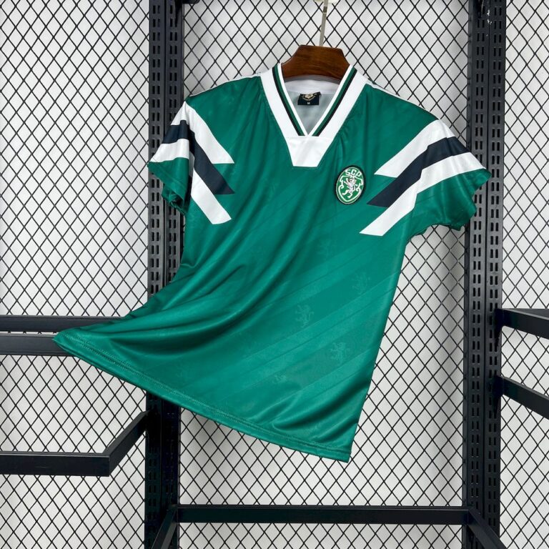 Mens Sporting CP 2025/26 Special Retro Jersey Small size 2 5