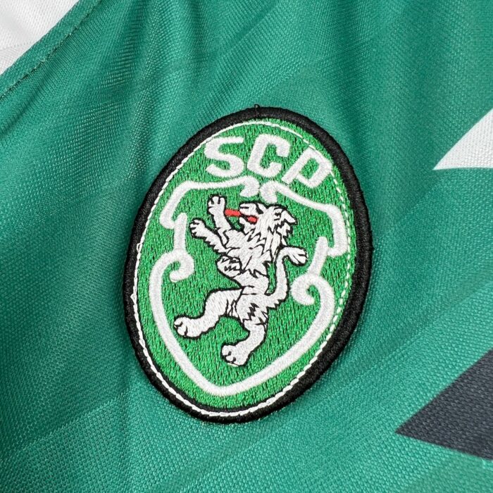 Mens Sporting CP 2025/26 Special Retro Jersey Small size 2 3