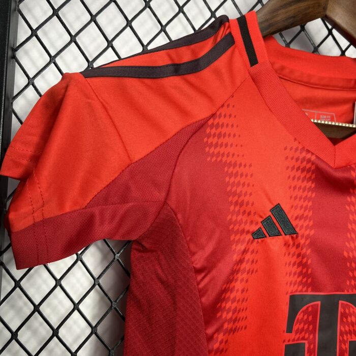 Kids Bayern Munich 2024/25 Home Kit 4