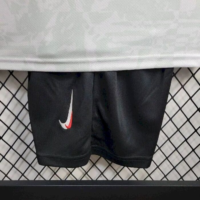 Kids Liverpool 2024/25 Third Kit 8