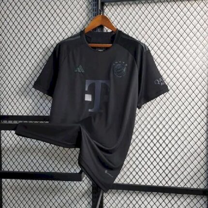 Mens Bayern Munich 2023/24 Jersey 1