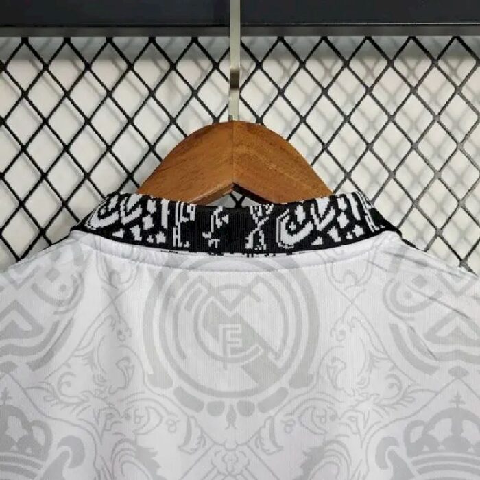 Mens Real Madrid 2023/24 Jersey 8