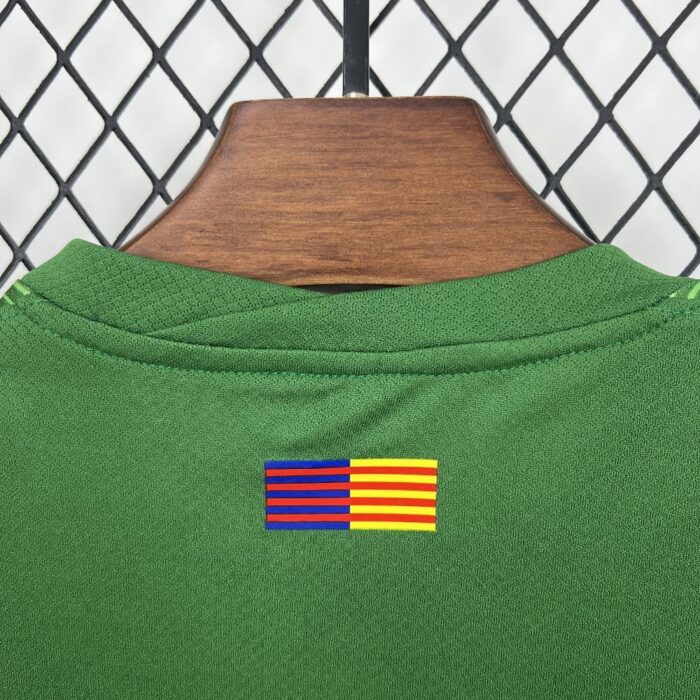 Kids Barcelona 2025/26 Goalkeeper Kit 5