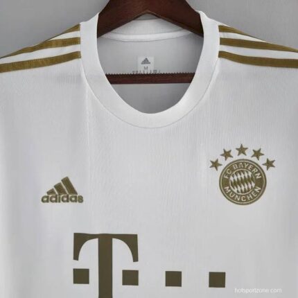 Mens Bayern Munich 2022/23 Away Jersey 1