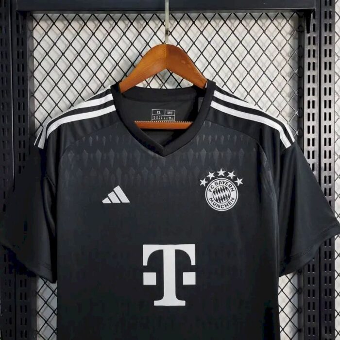 Mens Bayern Munich 2023/24 Goalkeeper Jersey 6