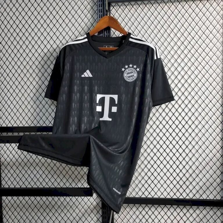 Mens Bayern Munich 2023/24 Goalkeeper Jersey