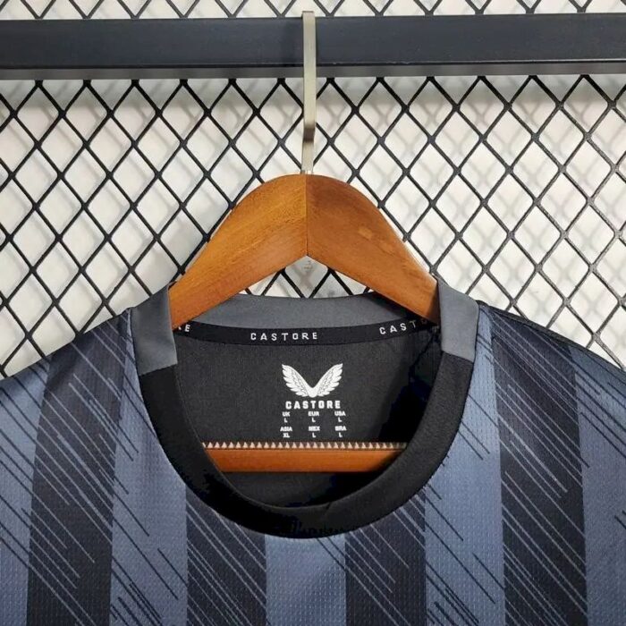 Mens Newcastle United 2023/24 Pre-Match Jersey 3