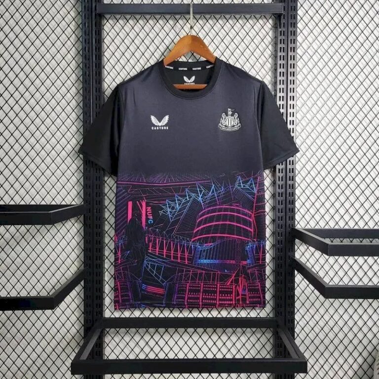 Mens Newcastle United 2023/24 Pre-Match Jersey 1