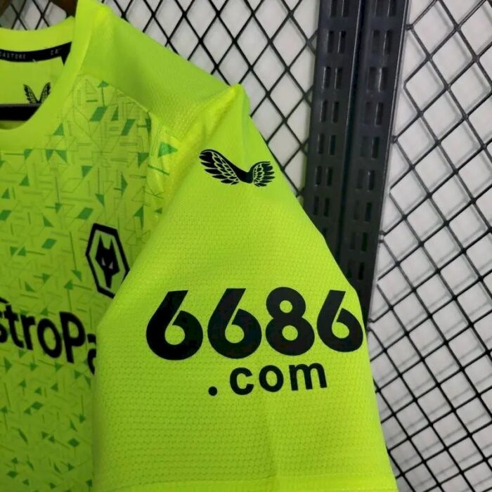 Mens Wolves 2023/24 Goalkeeper Jersey 3