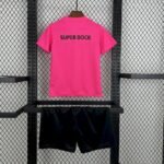 Kids Sporting CP 2024/25 Pink October Kit 1