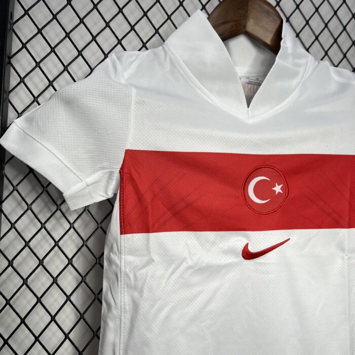 Kids Turkiye 2024/25 Home Kit 4