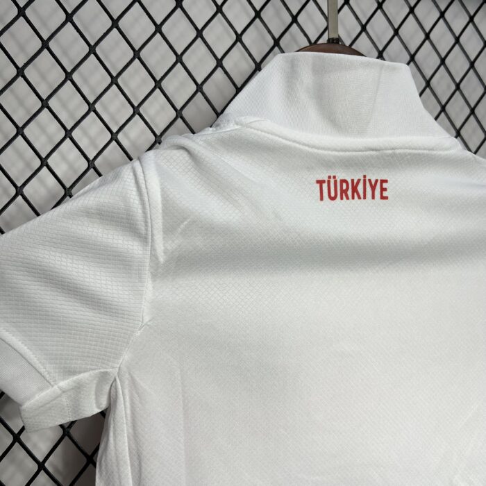 Kids Turkiye 2024/25 Home Kit 5