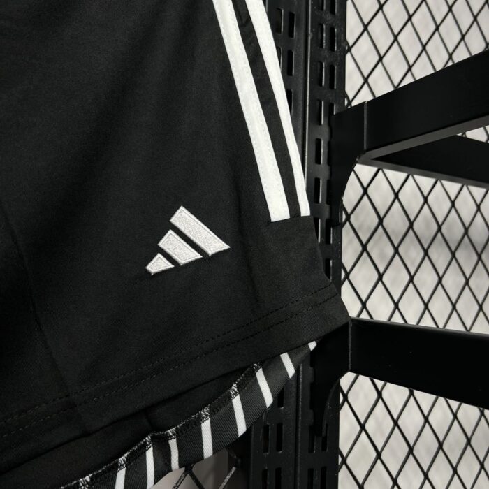 Mens Colo colo 2024/25 Home Shorts 4