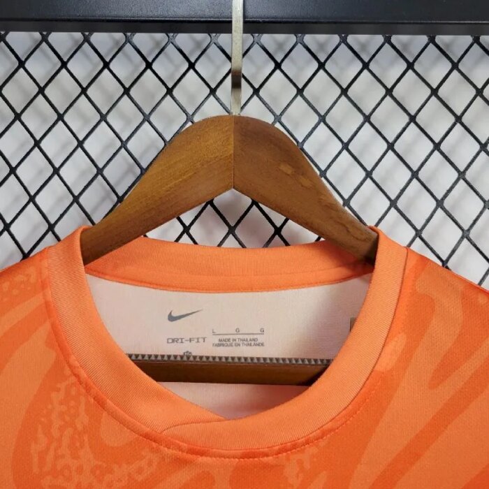 Mens England 2024/25 Goalkeeper Jersey 3
