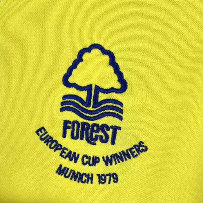 Retro Nottingham Forest 1977/78 Away Jersey 2